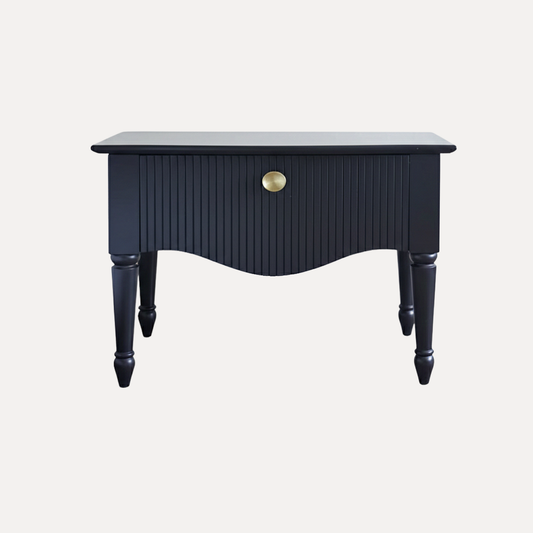 The trunk Side table